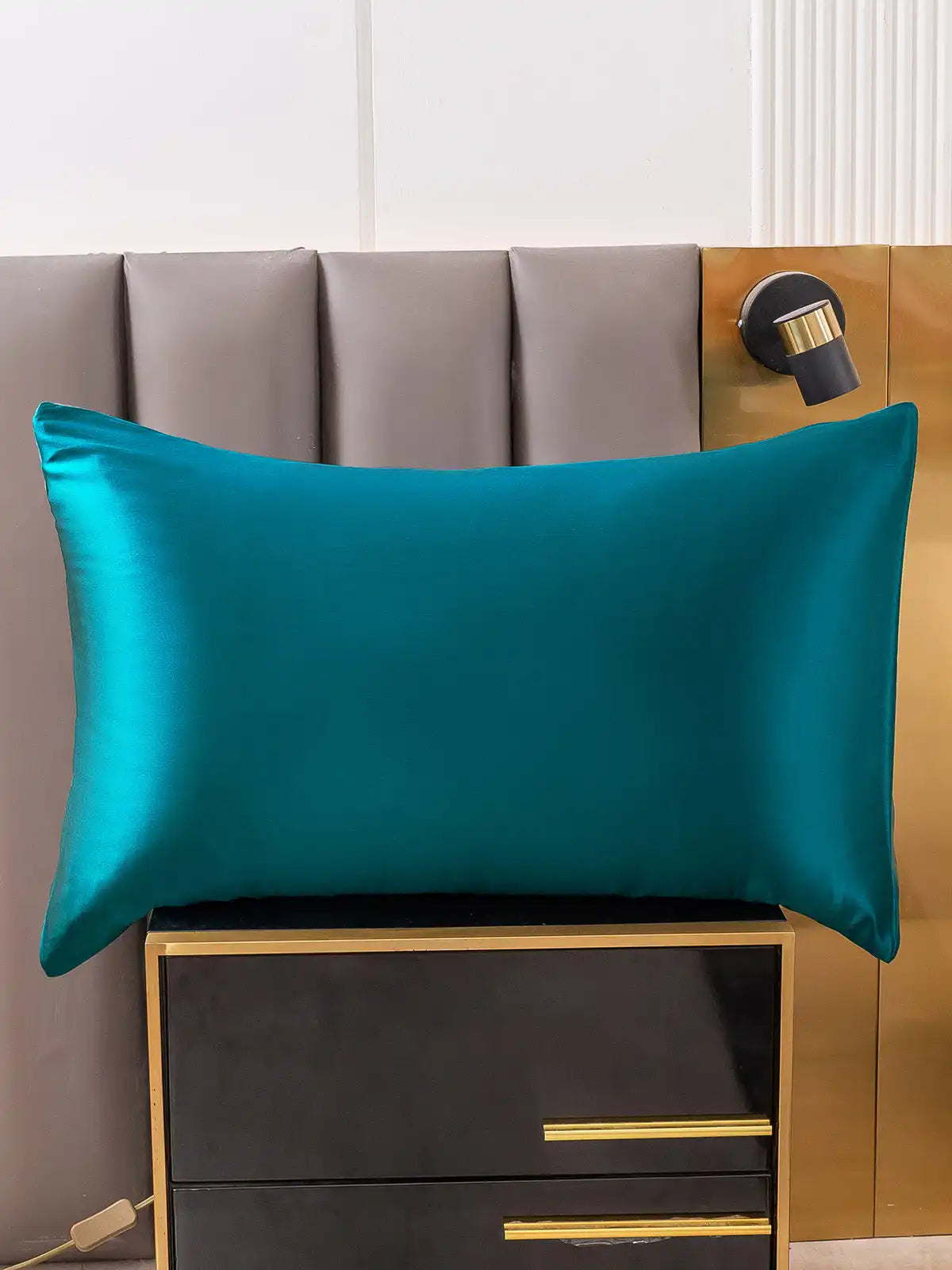 22Momme 100% Mulberry Silk Pillowcase - Envelope Closure