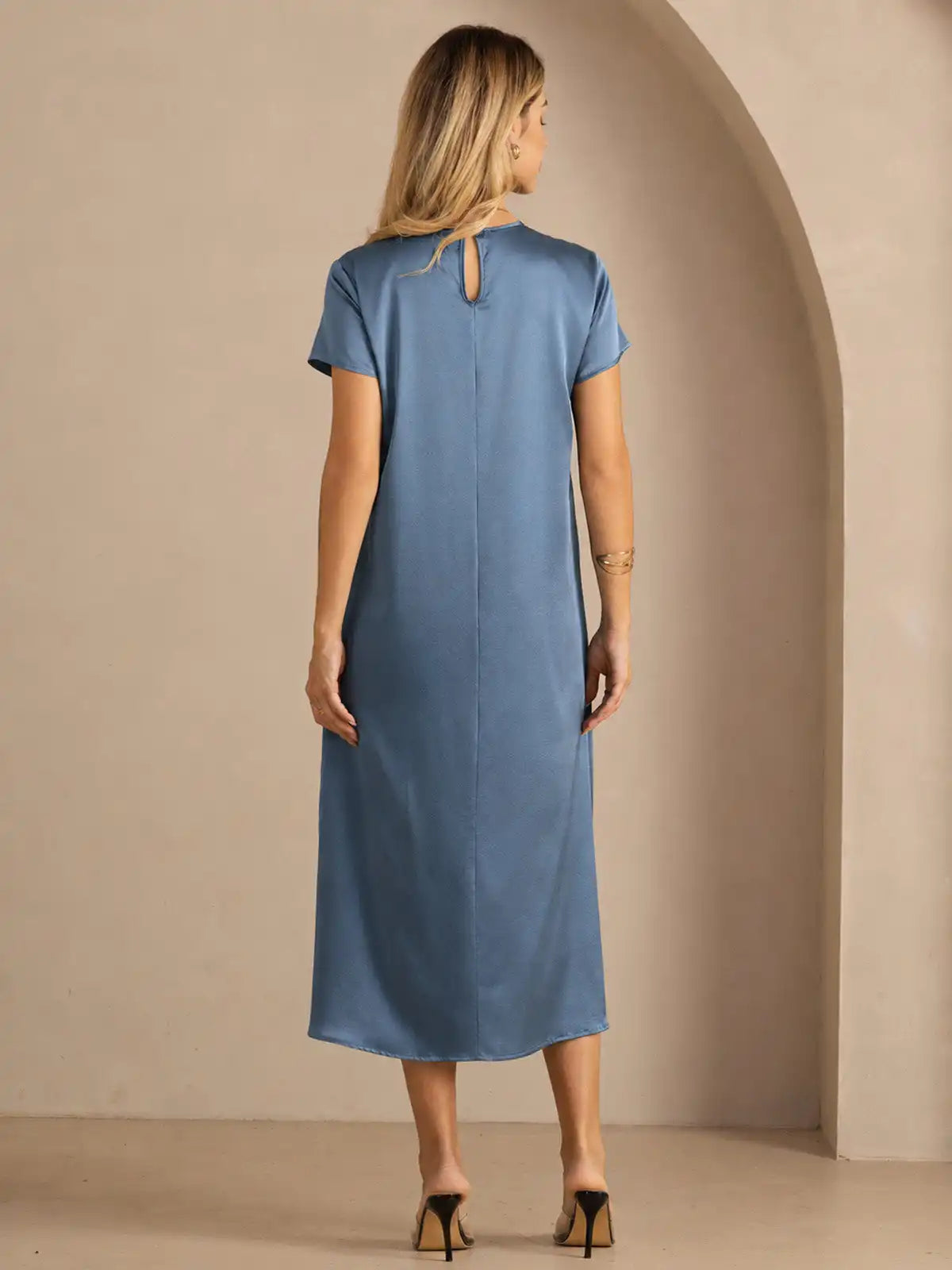19Momme Silk Short Sleeve Crew Neck  Midi Dress With Side Pockets