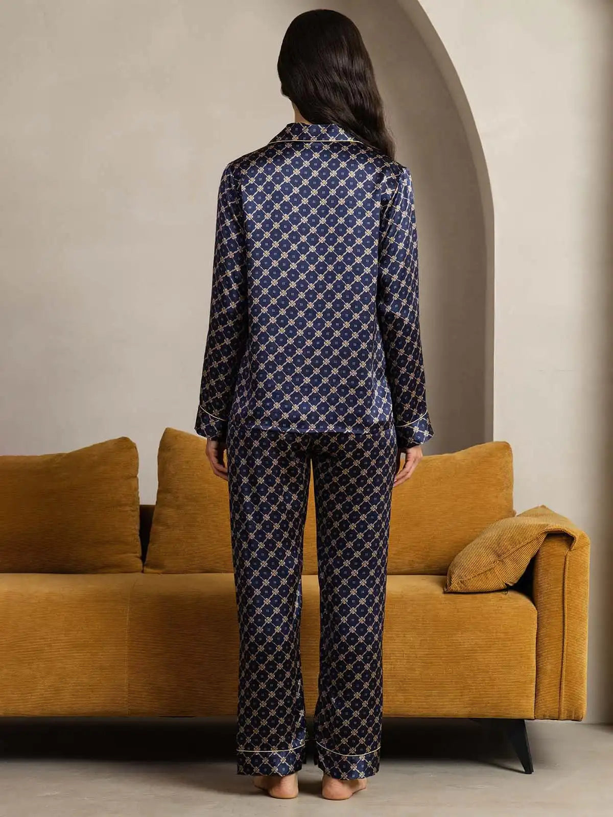 100% Mulberry Silk Chain Print Long Sleeve Lapel Collar Women's Pajamas Set