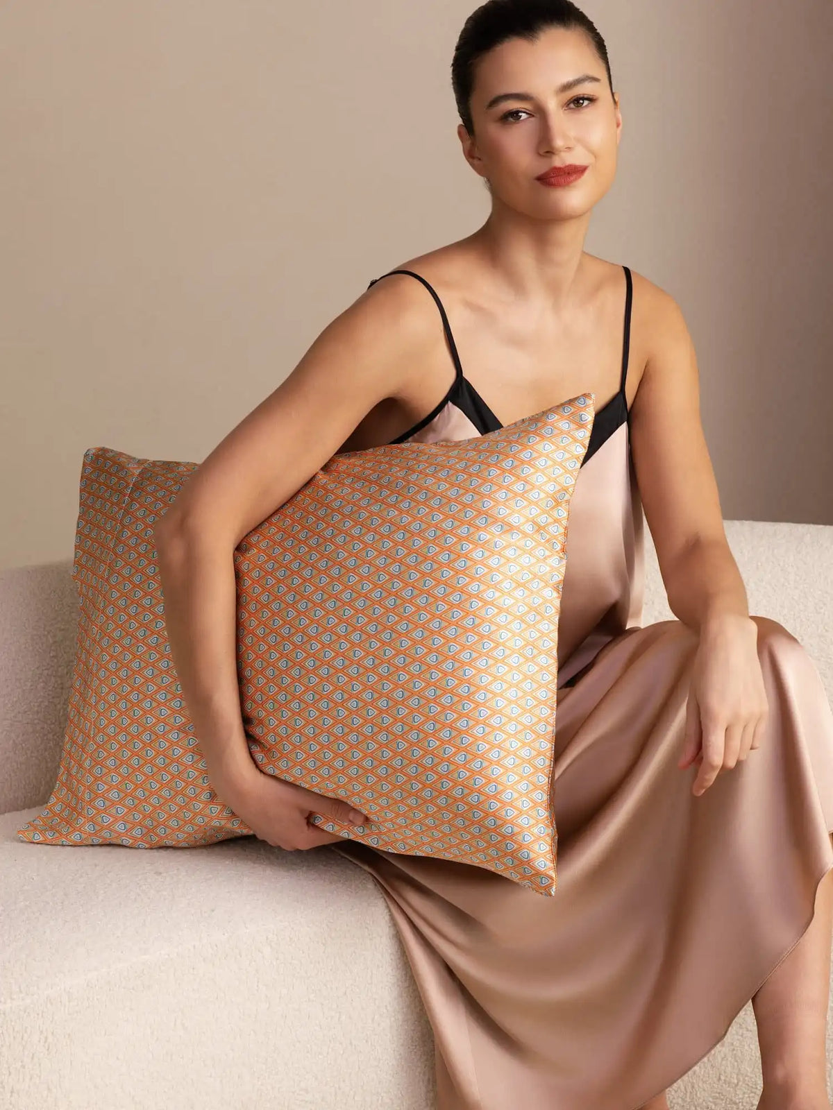 19 Momme Artistic Printed 100% Mulberry Silk Pillowcase – Envelope Closure