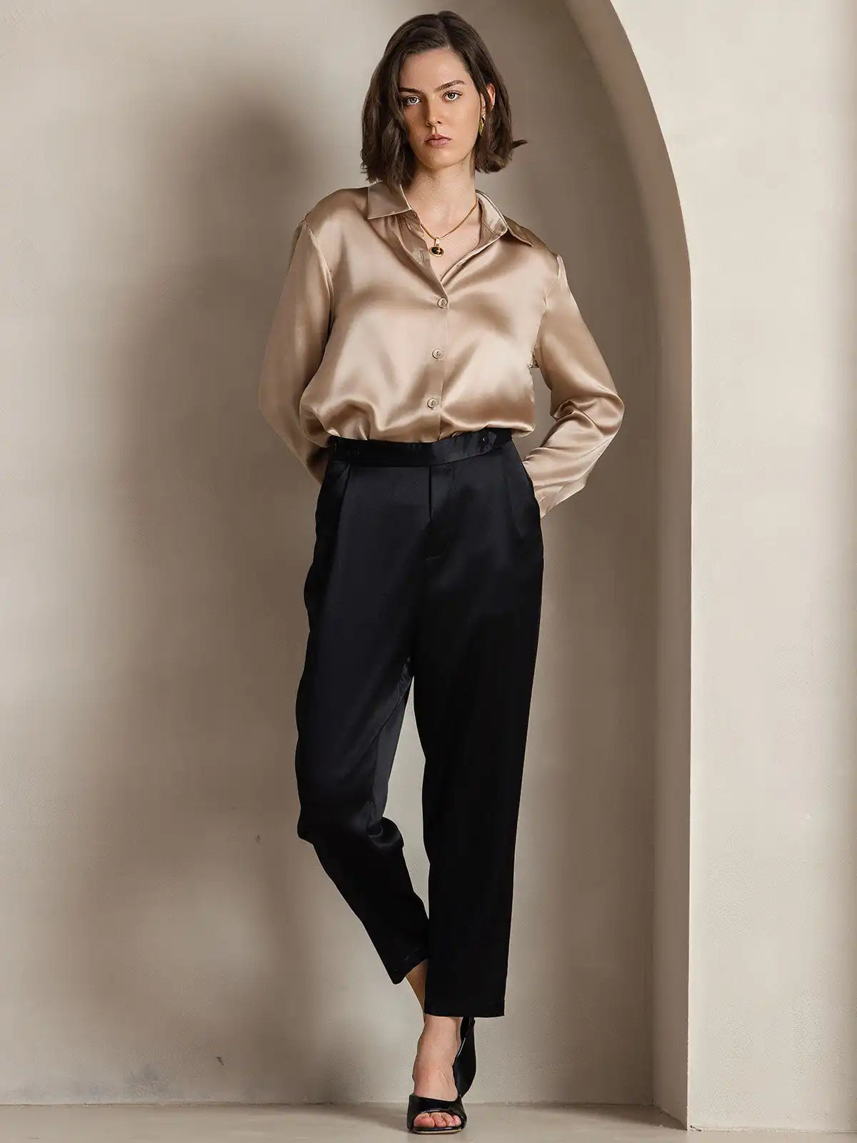 19Momme Silk Long Sleeve Lapel Collar Women's Shirt with Button Up Design