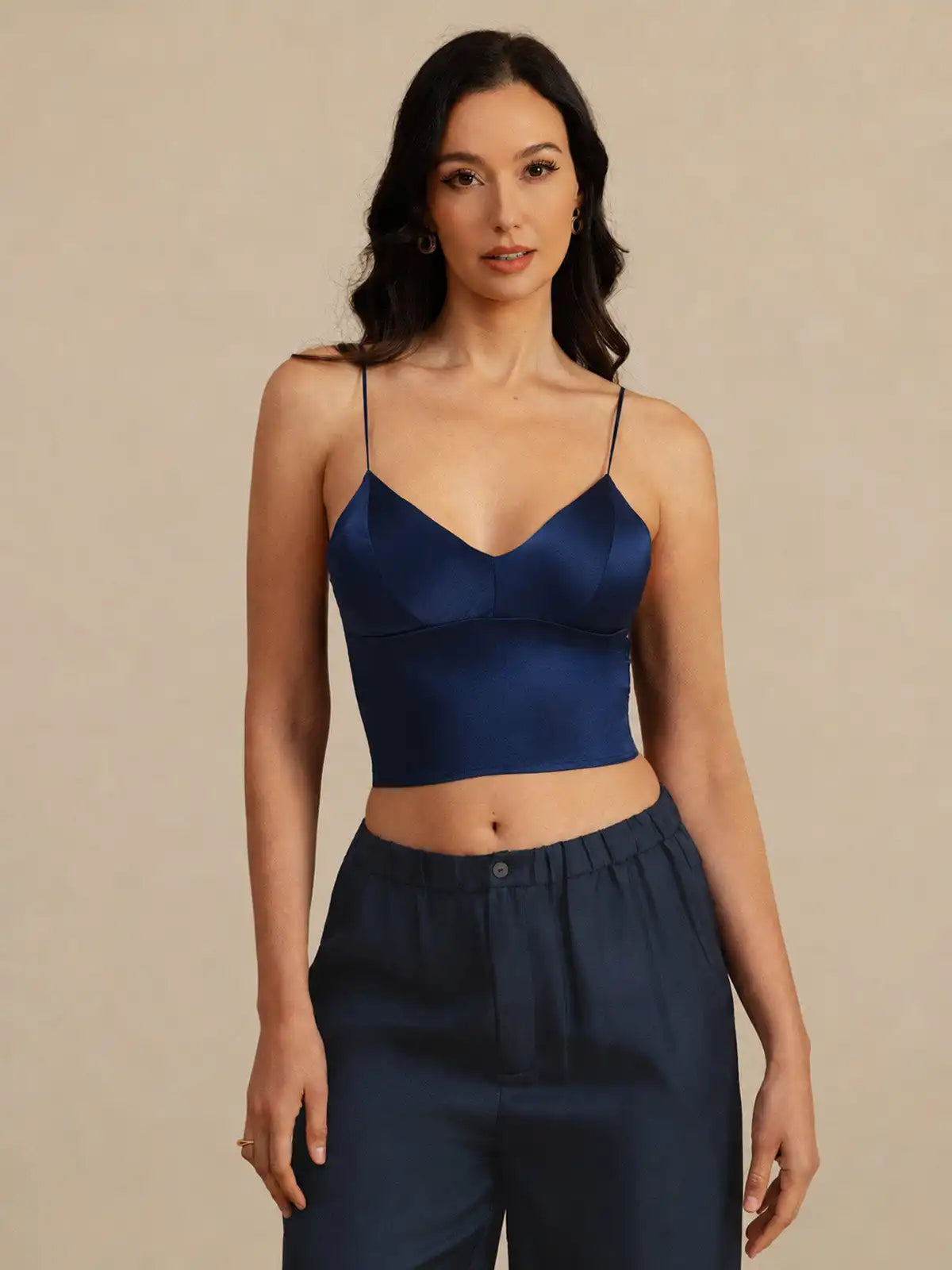19Momme Silk Crop Top Spaghetti Strap V Neck Camisoles with Built-in Bra