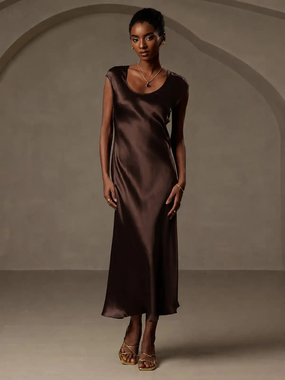 19Momme Silk Cap Sleeve Round Neck Midi Dress