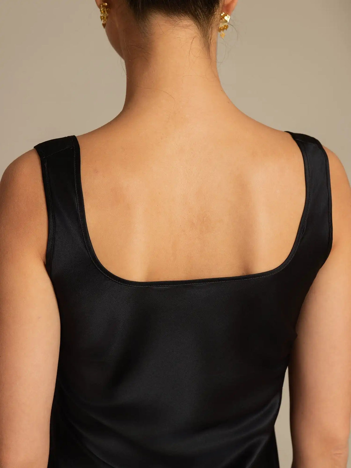 19Momme Silk Sleeveless U Neck Women's Tank Top