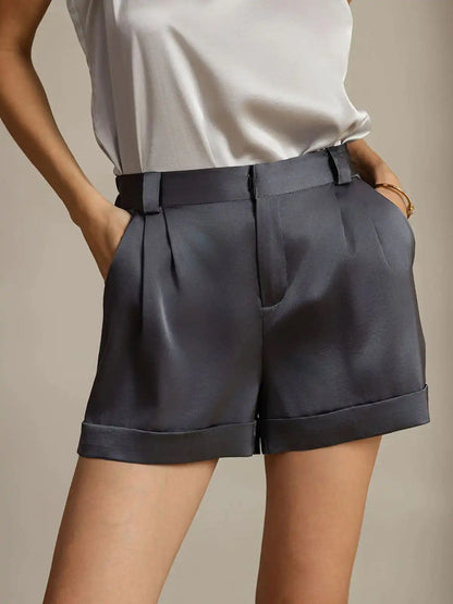 19Momme Silk Women's Cuffed Pleated Shorts With Side Pockets Design