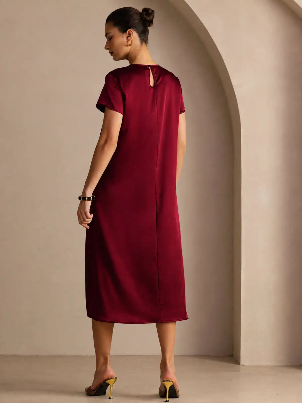 19Momme Silk Short Sleeve Crew Neck  Midi Dress With Side Pockets