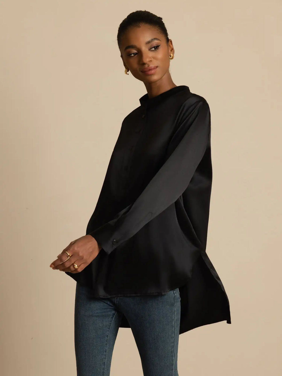 19Momme Silk Women’s  Stand Collar High-Low Blouse With Button Detail