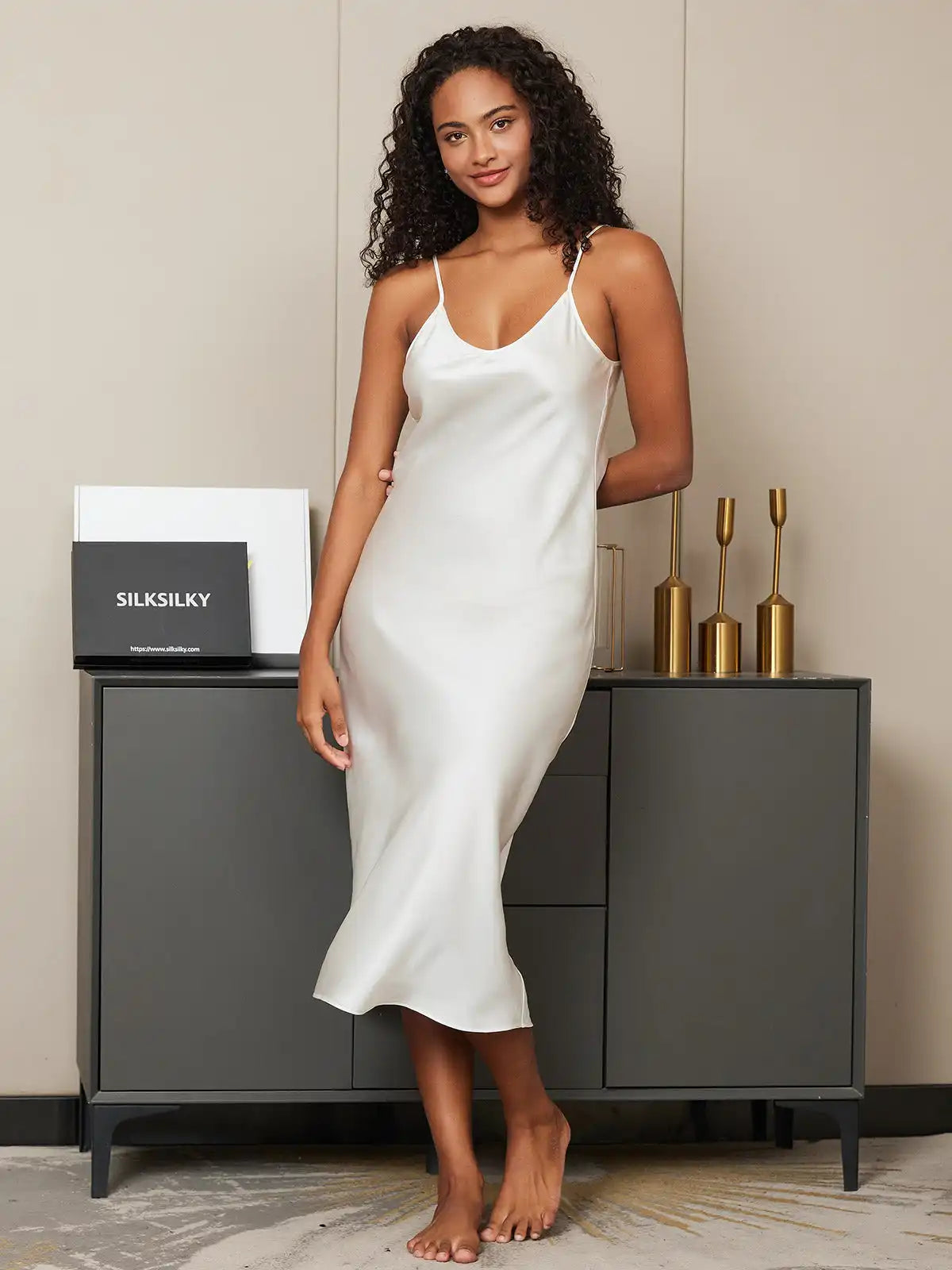 100% Mulberry Silk Spaghetti Strap V-neck Midi Nightgown