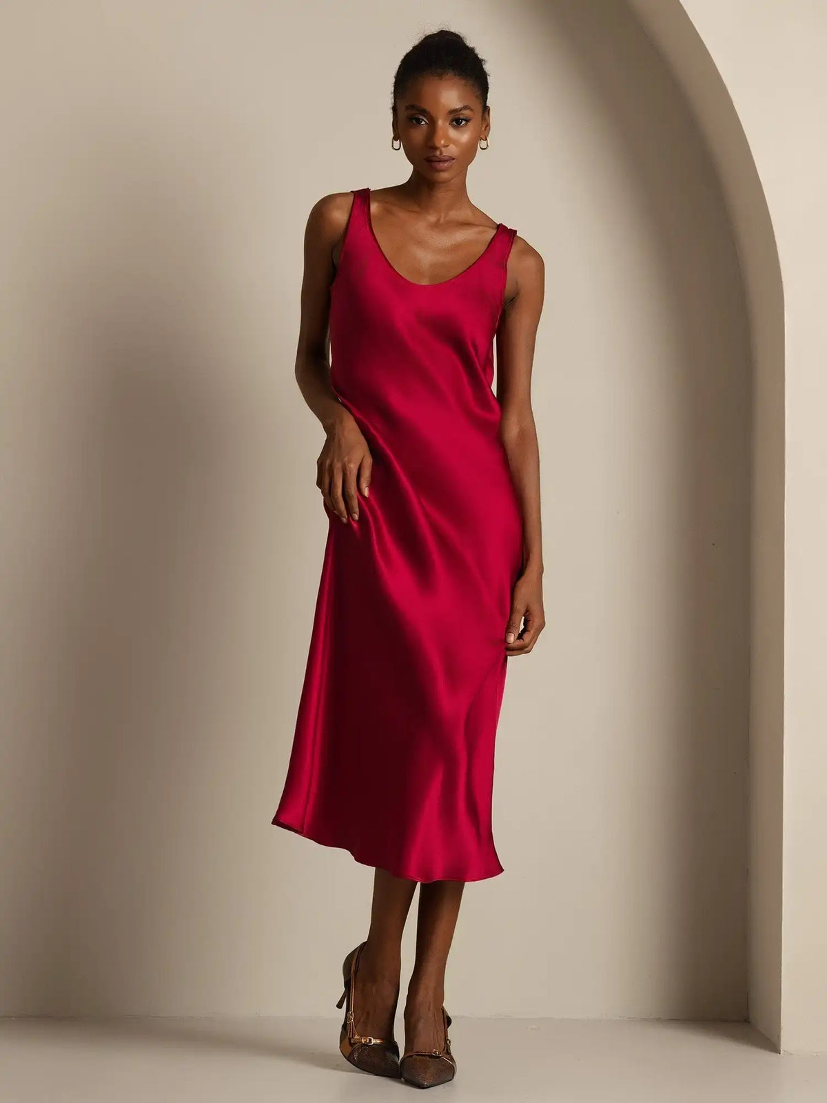 100% Mulberry Silk Sleeveless U Neck Midi Long Dress