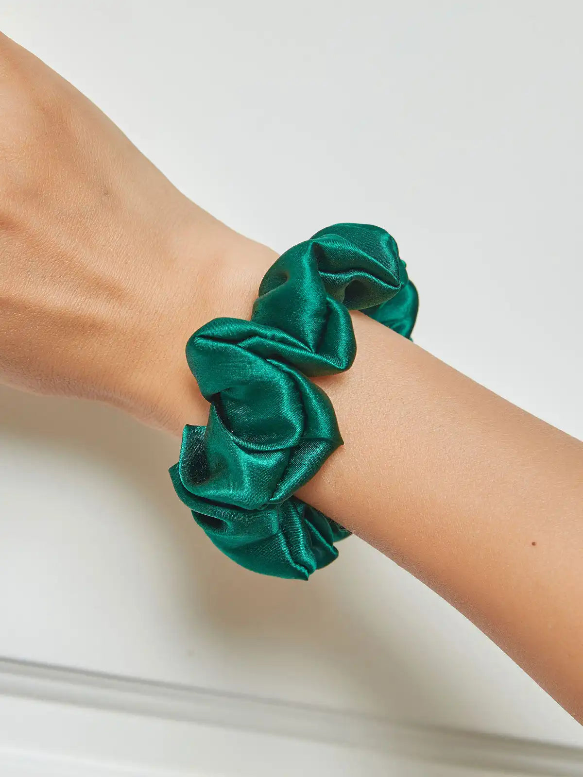 100% Mulberry Silk Soft Classic Hair Scrunchie - 2cm