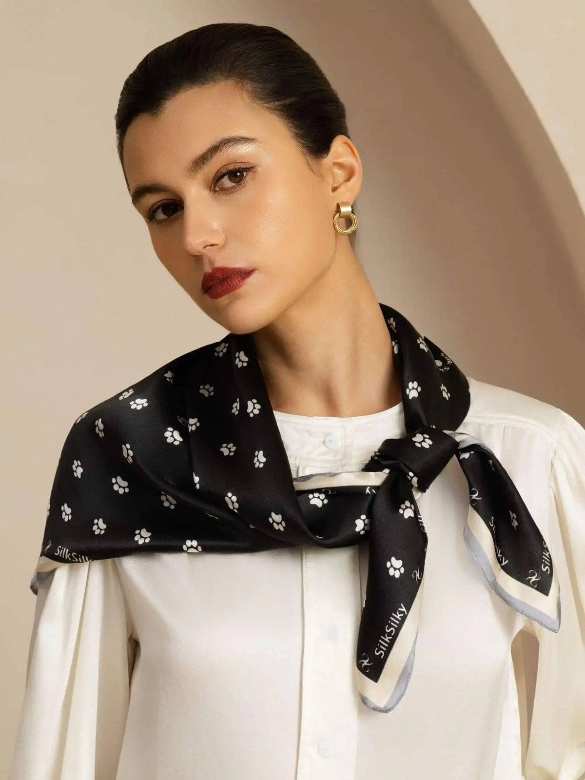 100% Mulberry Silk Paw Print Square Scarf - Size 90x90cm