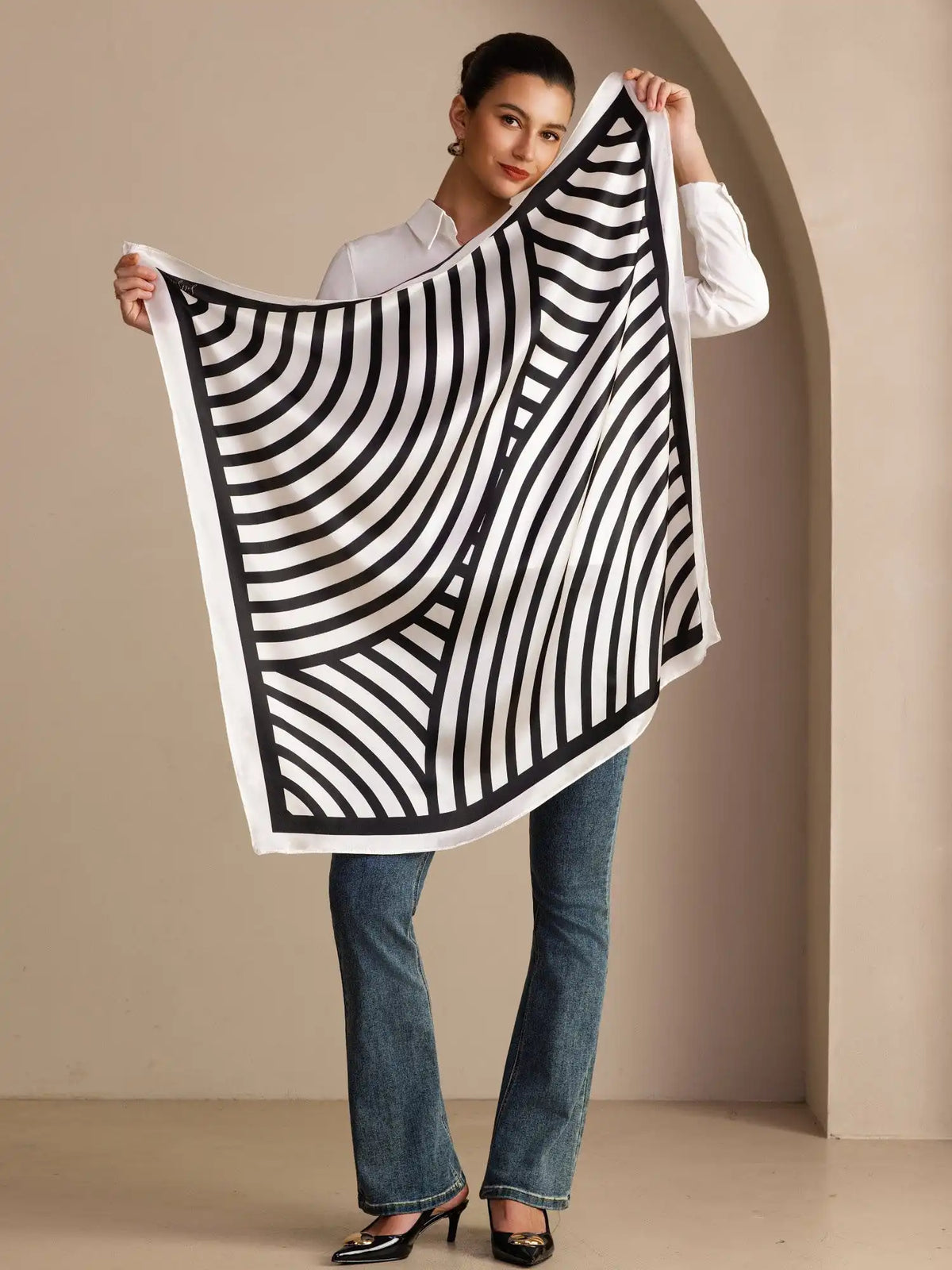 100% Mulberry Silk Semicircular Geometry Printed Scarf - Size 90x90cm