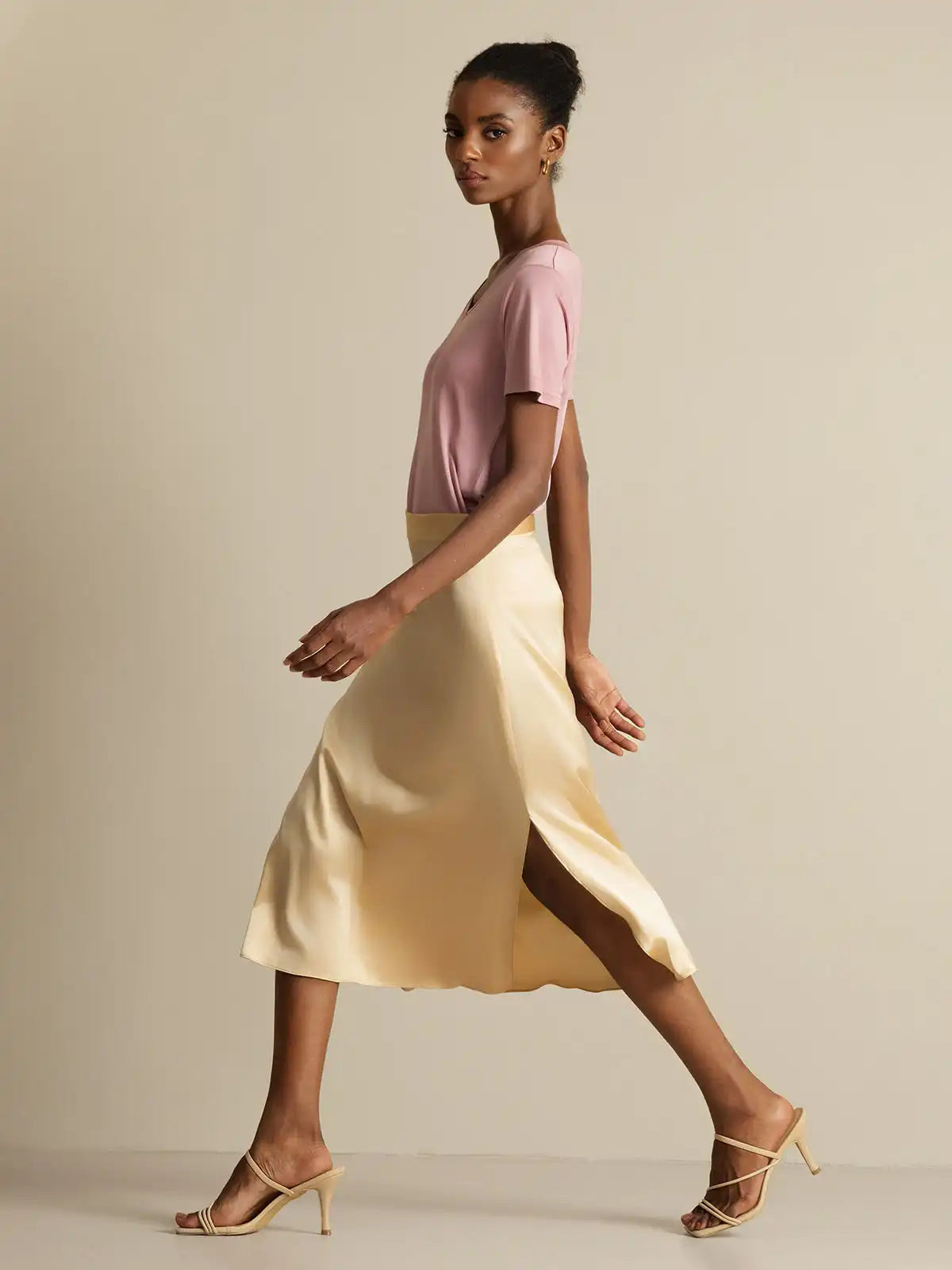 Clearance - 19Momme Silk A Line Long Slit Skirt with Zipper Design