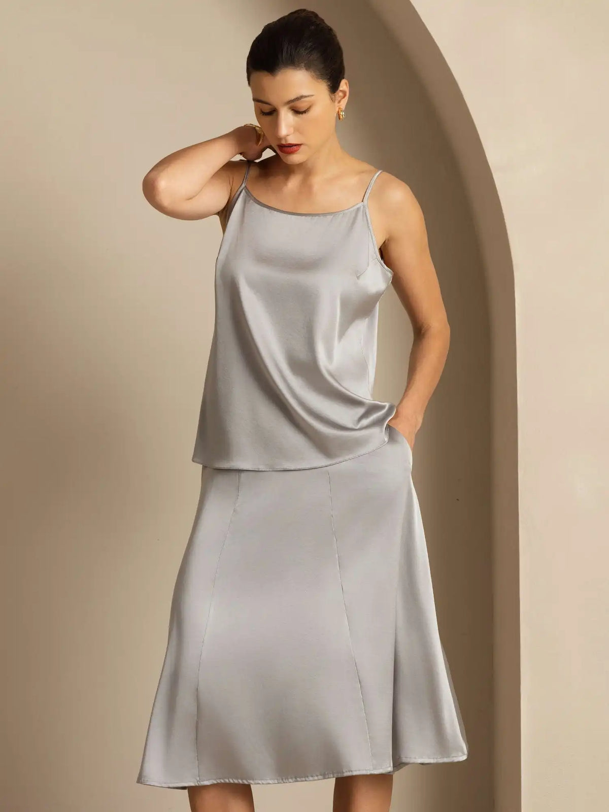 19Momme Silk Spaghetti Strap Round Neck Camisoles