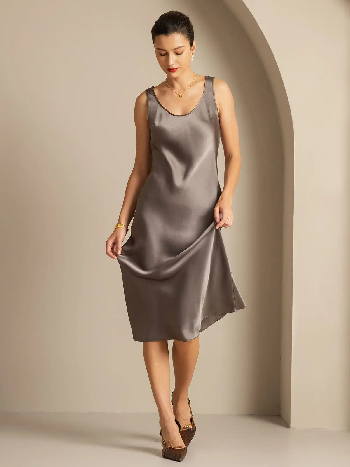 100% Mulberry Silk Sleeveless U Neck Midi Long Dress