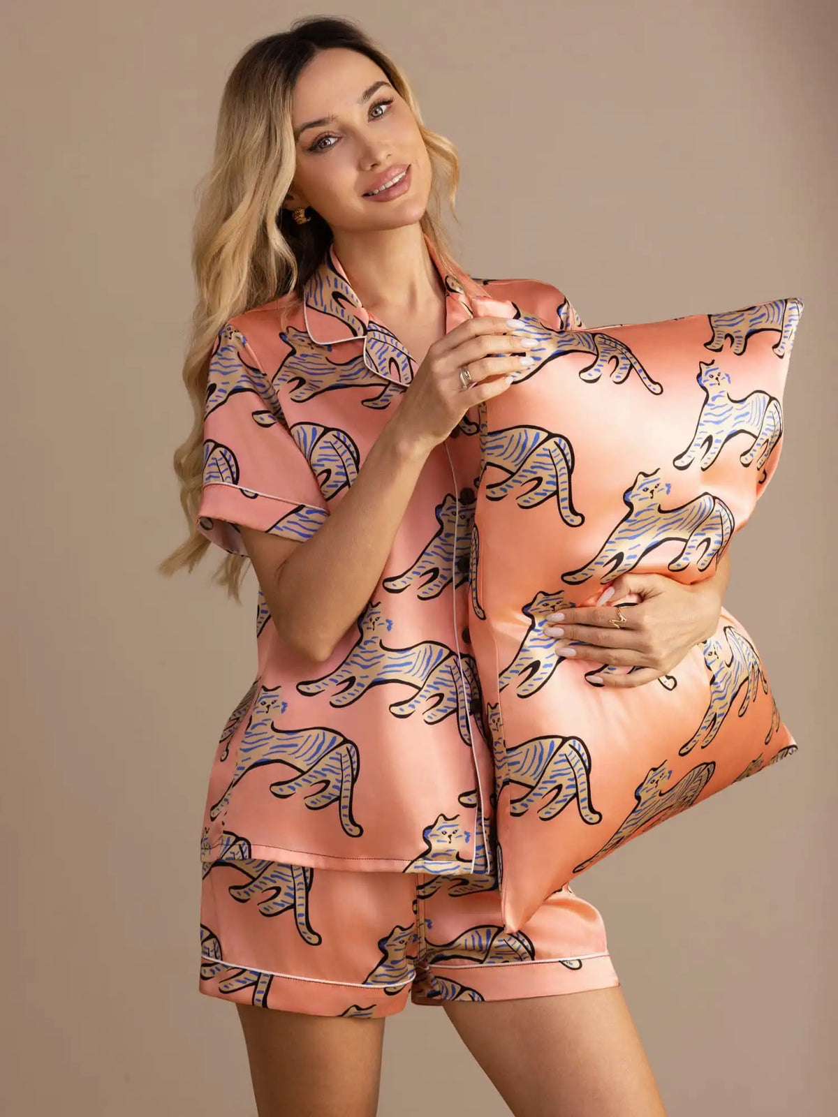 19 Momme Artistic Printed 100% Mulberry Silk Pillowcase – Envelope Closure
