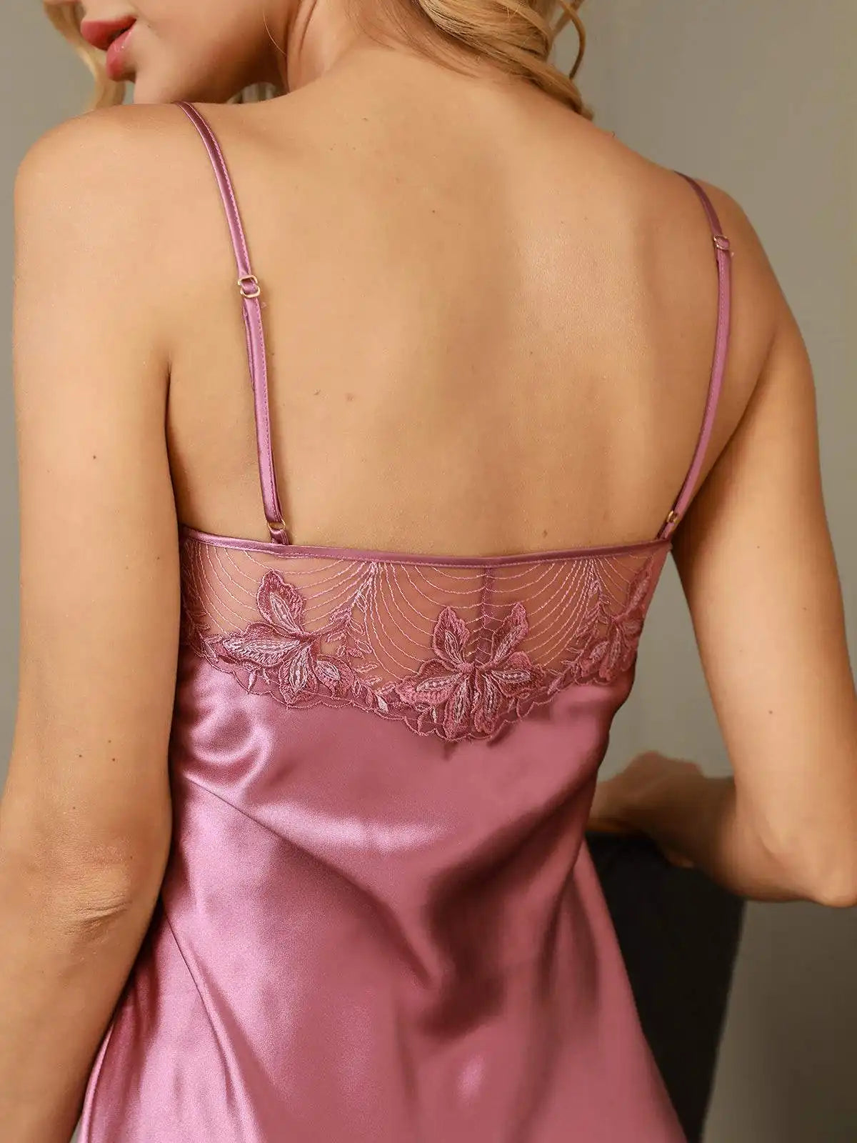 100% Mulberry Silk Lace V-neck Sexy Nightgown