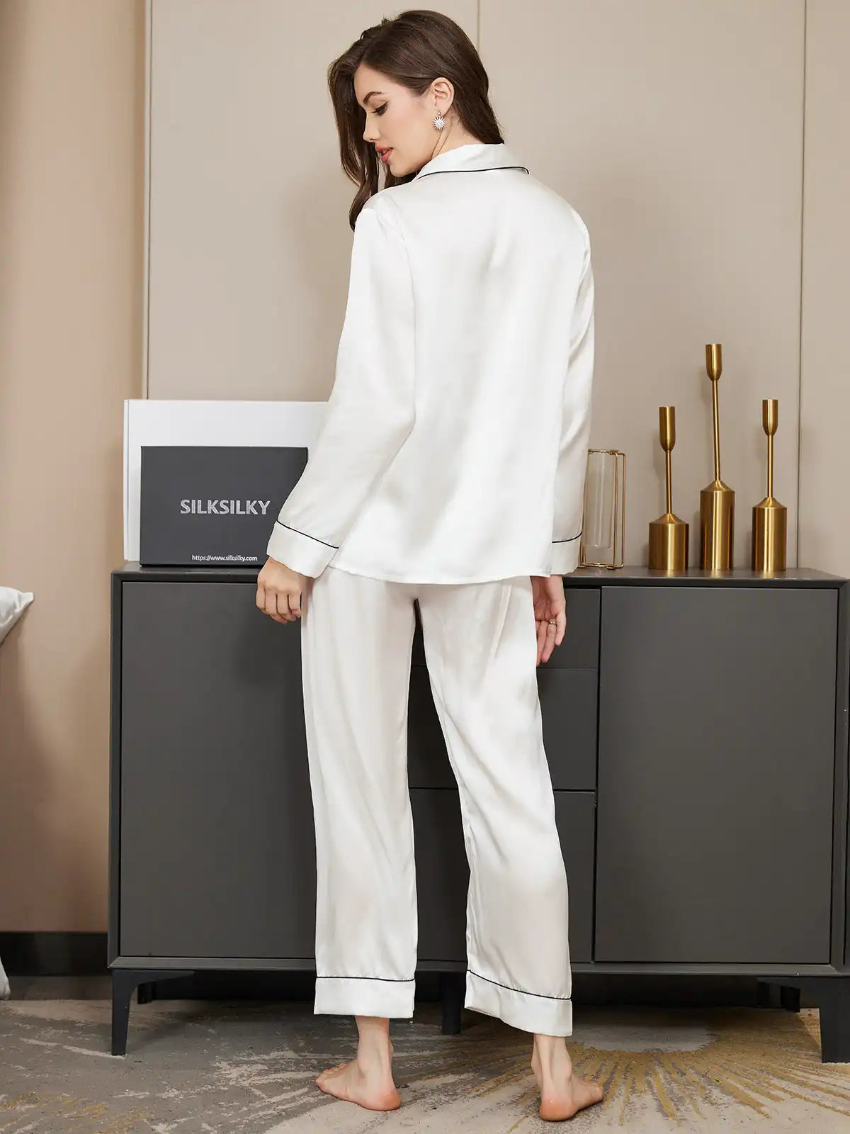 Women's 100% Mulberry Silk Long Sleeve Button Up Pajamas Set