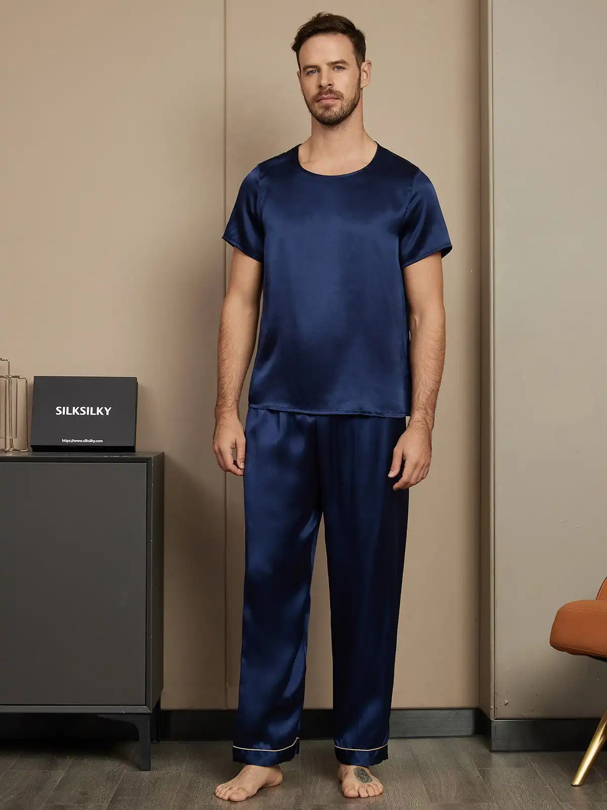 100% Mulberry Silk Short Sleeve Round Neck Men's Pajamas Set with Pants