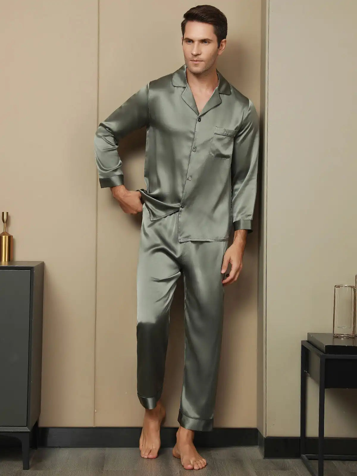 Men's 100% Mulberry Silk Long Sleeve Lapel Collar Pajamas Set