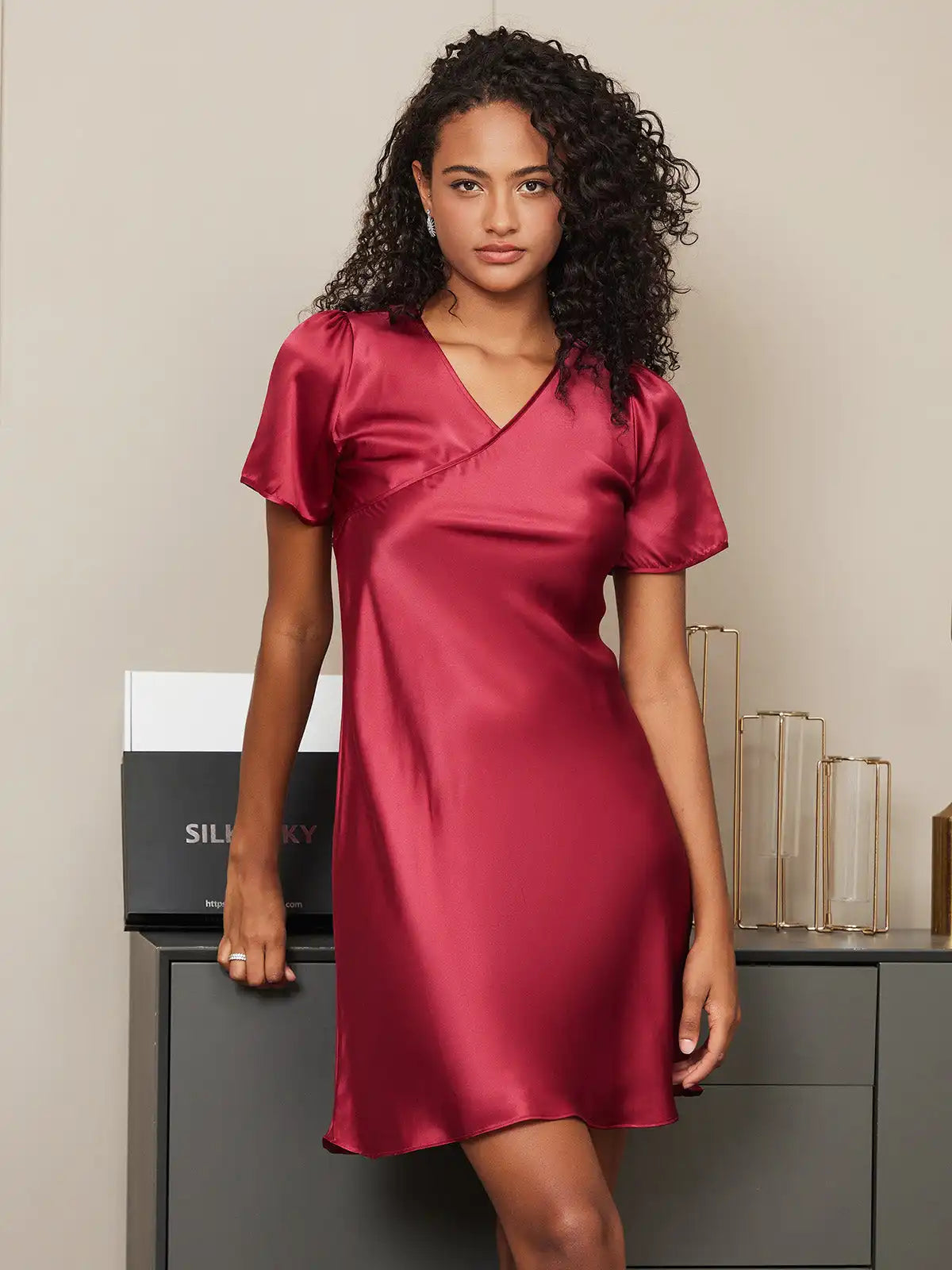 Women's 100% Mulberry Silk Puff Sleeve V-neck Short Nightgown