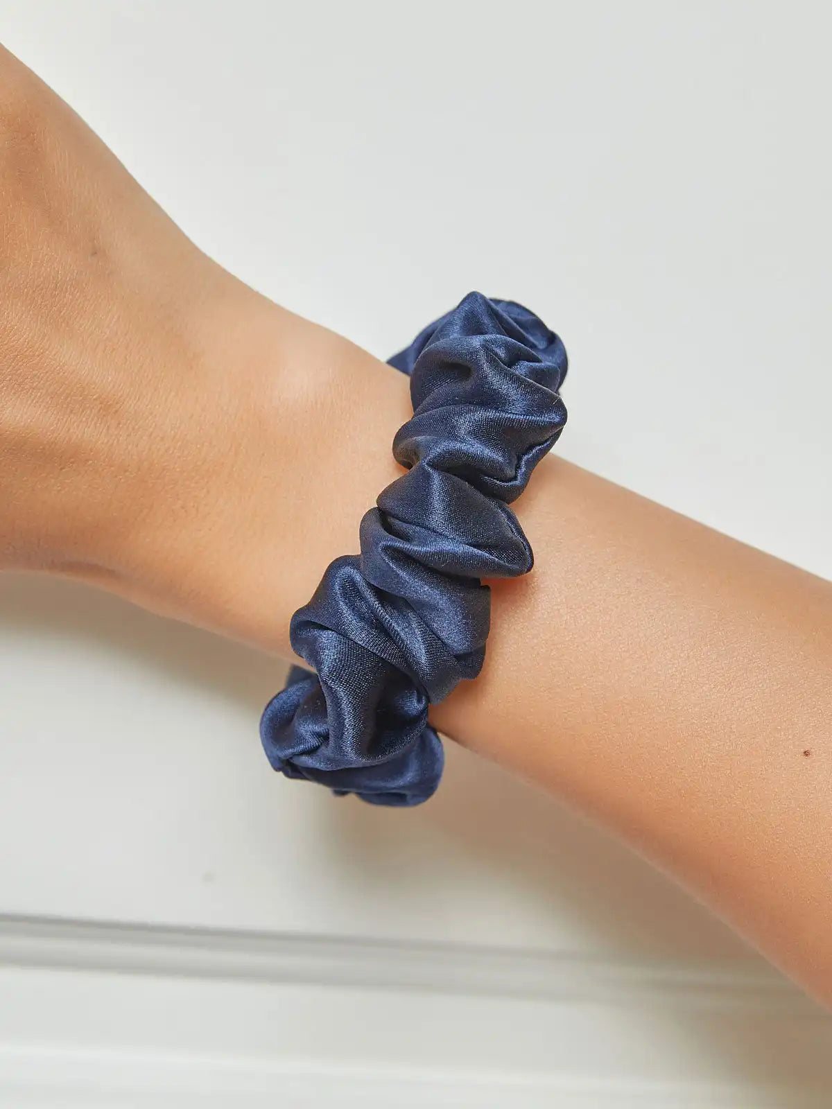 100% Mulberry Silk Soft Classic Hair Scrunchie - 2cm