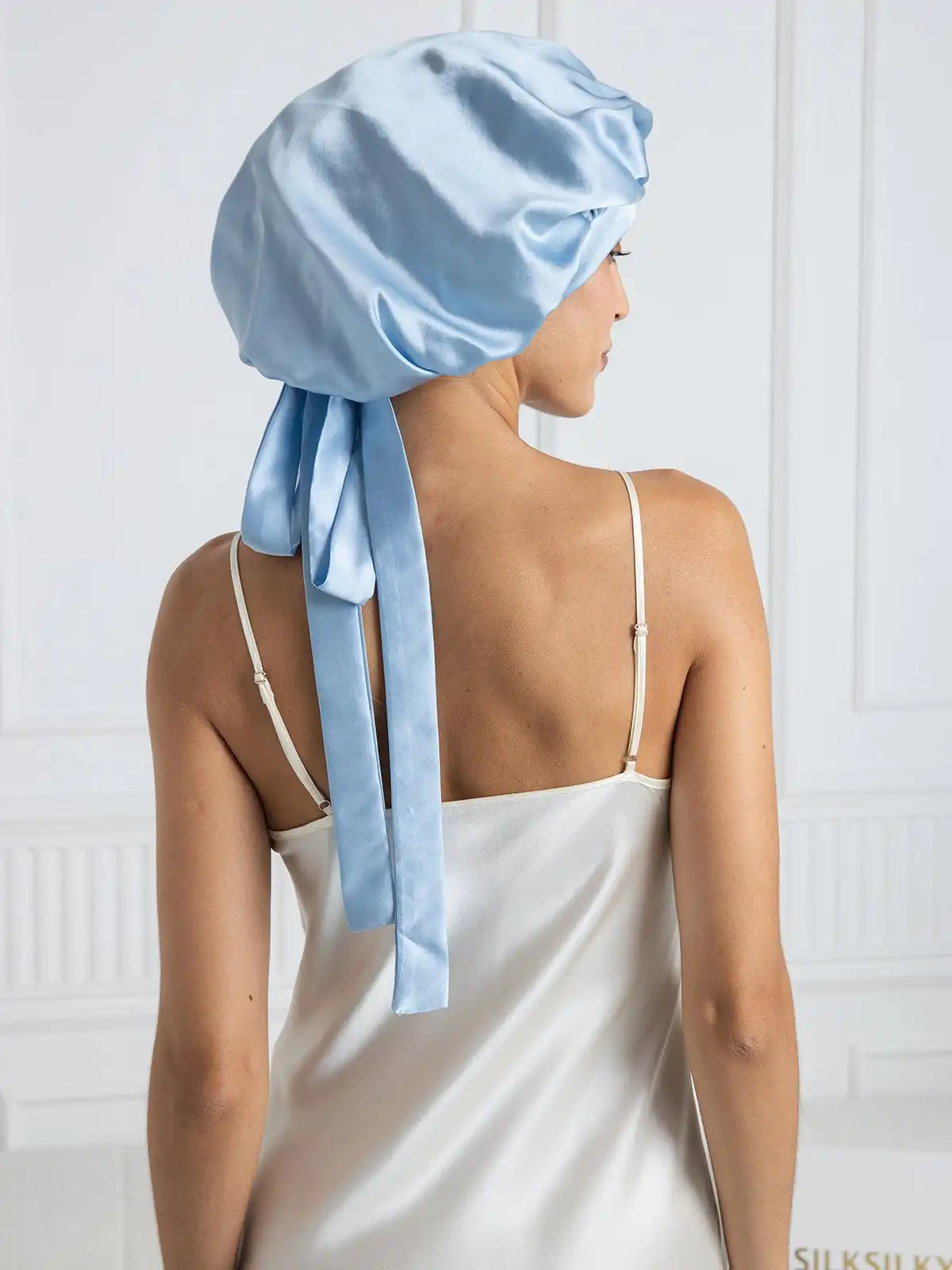 100% Mulberry Silk Elegant Bonnet with Long Ribbons
