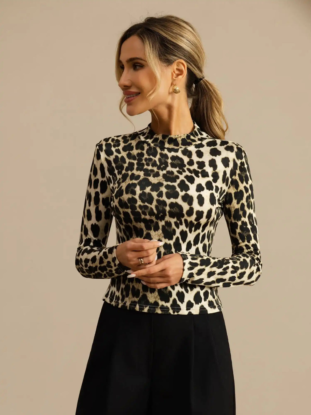 100% Mulberry Silk Wild Animal Print Women's Long Sleeve Mock Neck Top