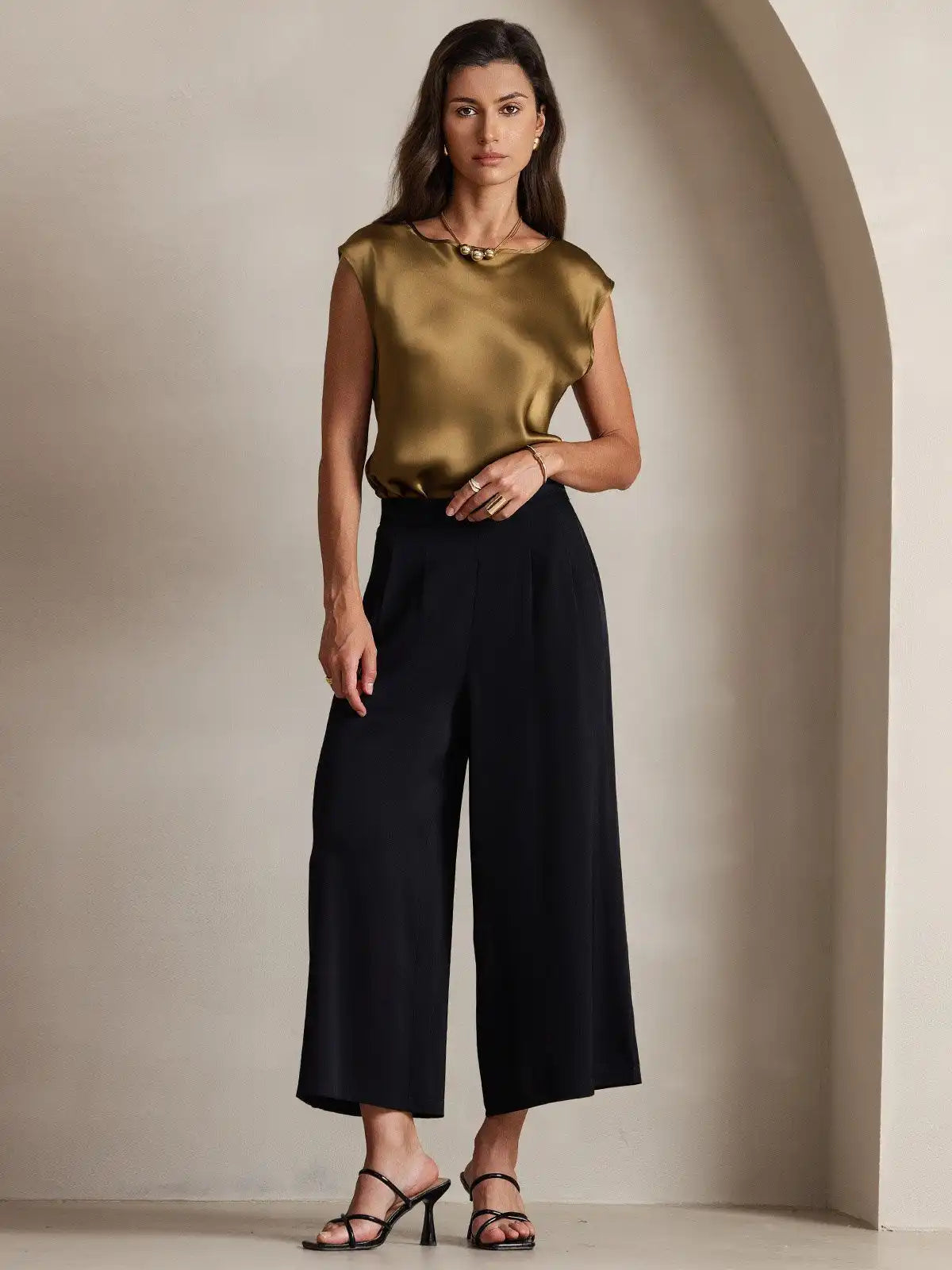 19Momme Women's Silk Cap Sleeve Round Neck Top
