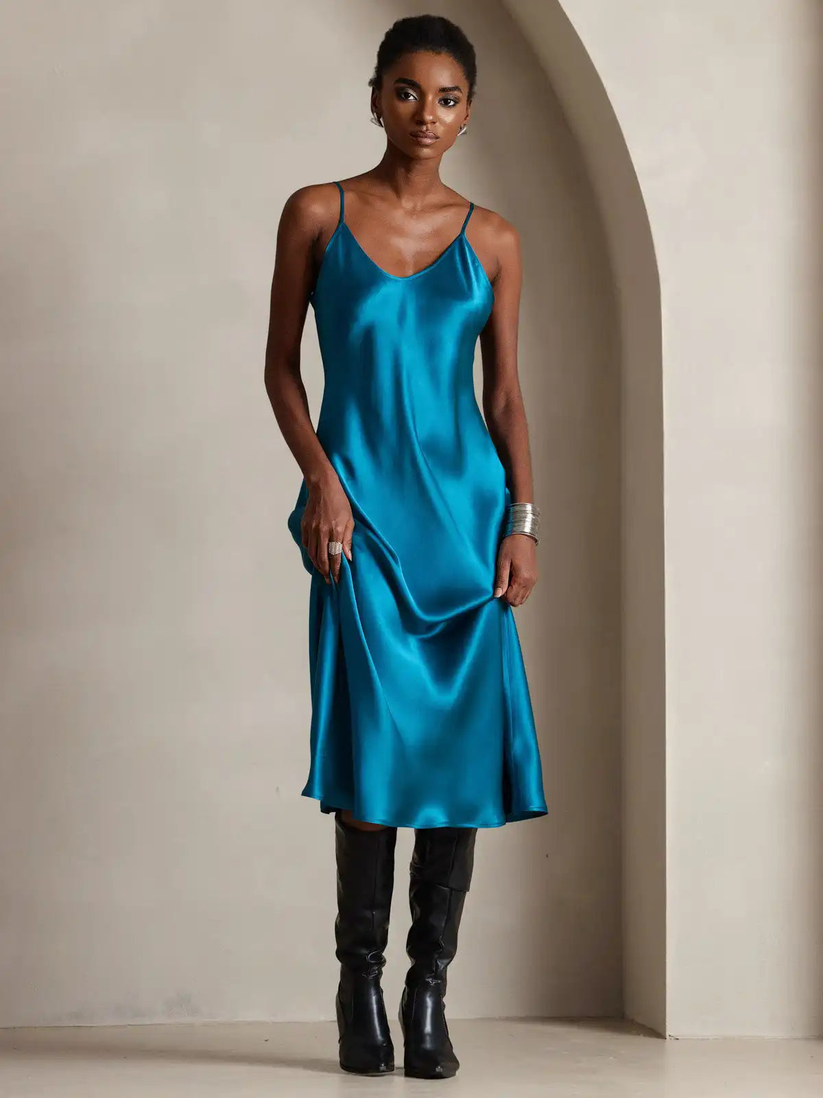 100% Mulberry Silk Spaghetti Strap V Neck Midi Dress