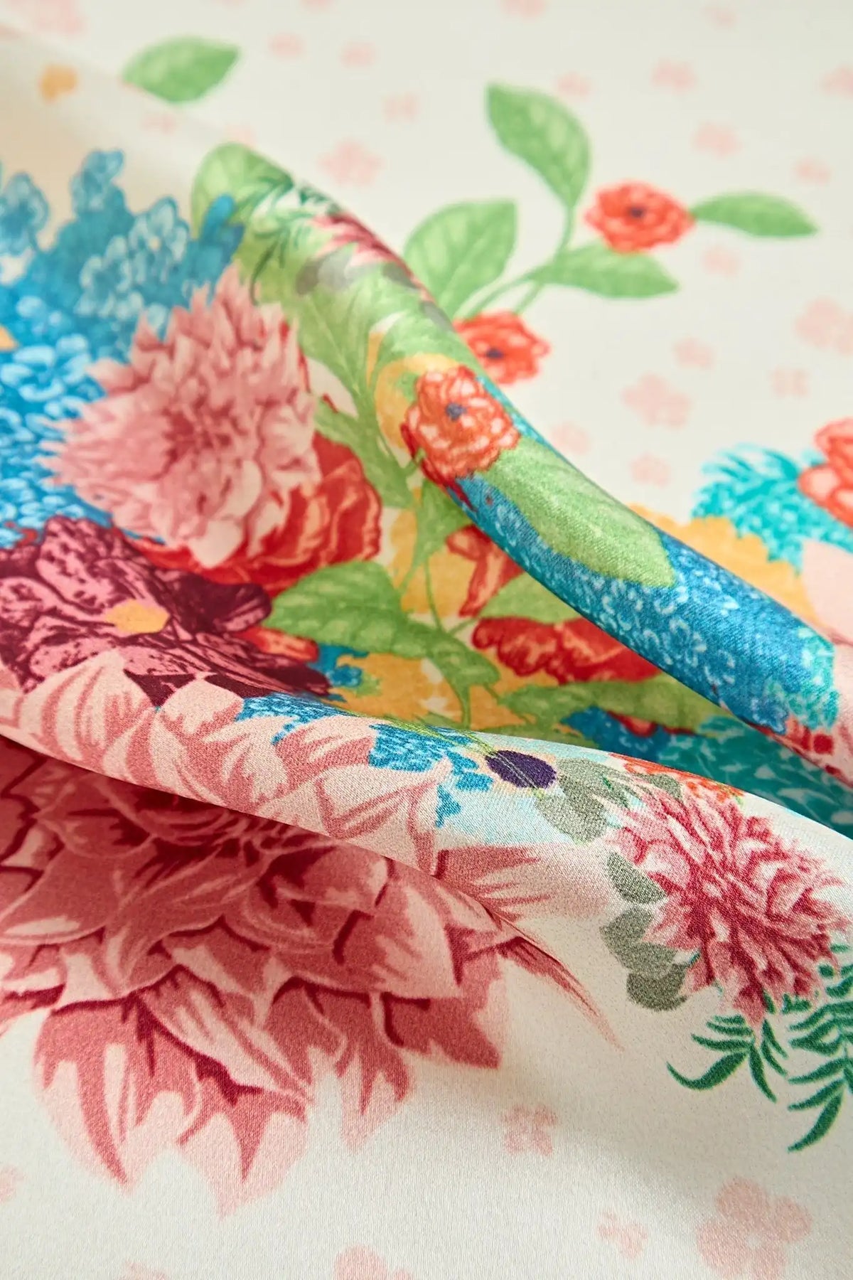 100% Mulberry Silk Floral Square Scarf with Green Trim 53*53 cm