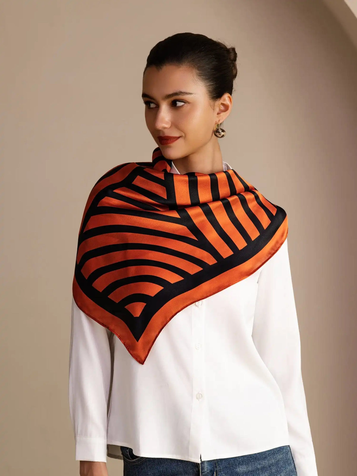 100% Mulberry Silk Semicircular Geometry Printed Scarf - Size 90x90cm