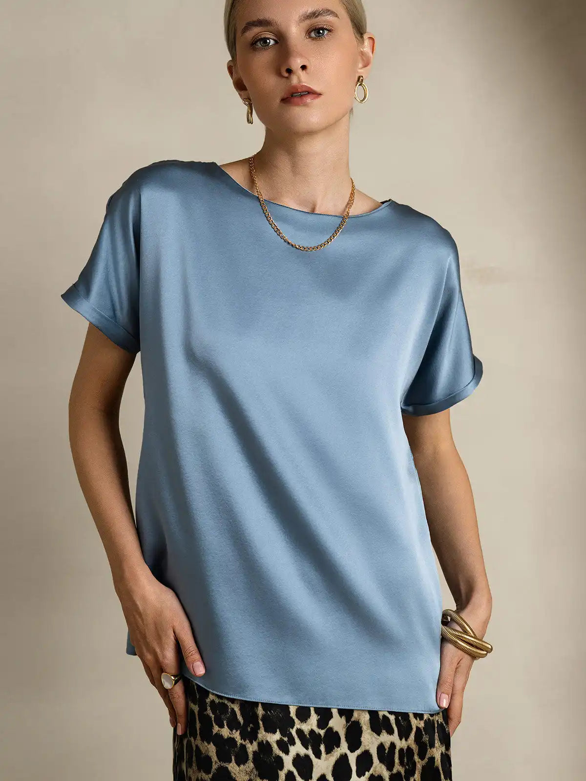 19Momme Silk Short Sleeve Boat Neck Cuffed Sleeve Women's T-Shirt