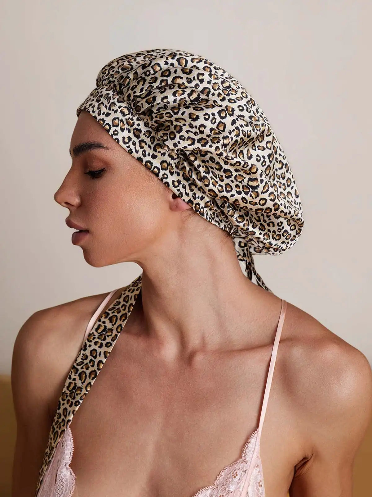 100% Mulberry Silk Elegant Bonnet with Long Ribbons