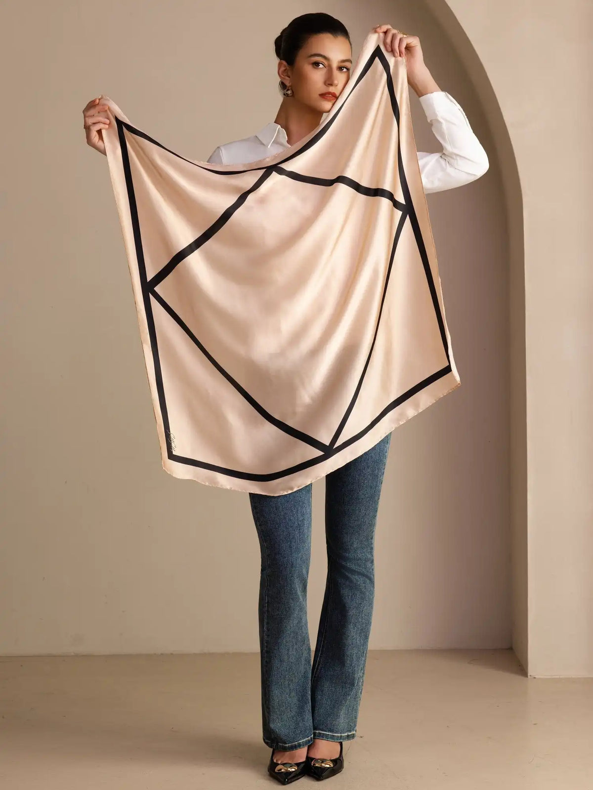 100% Mulberry Silk Geometric Block Pattern Scarf - Size 90x90cm