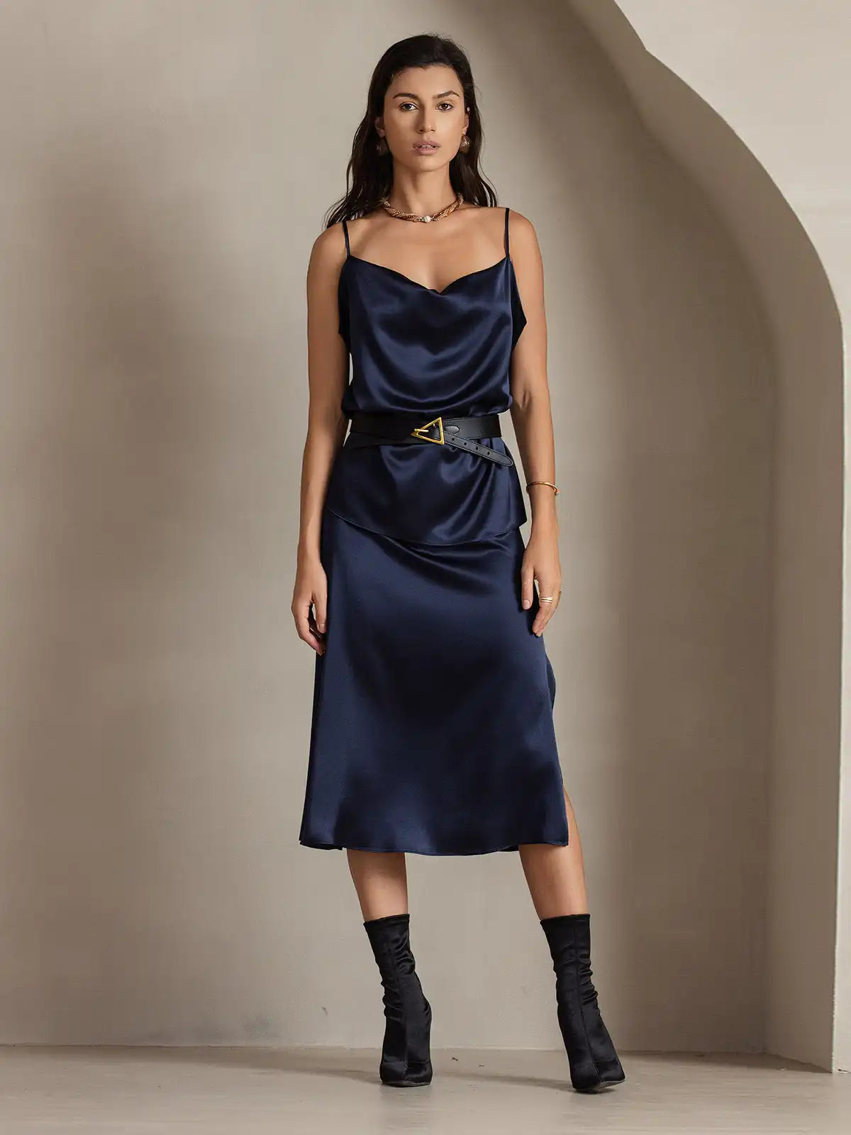 Clearance - 19Momme Silk A Line Long Slit Skirt with Zipper Design