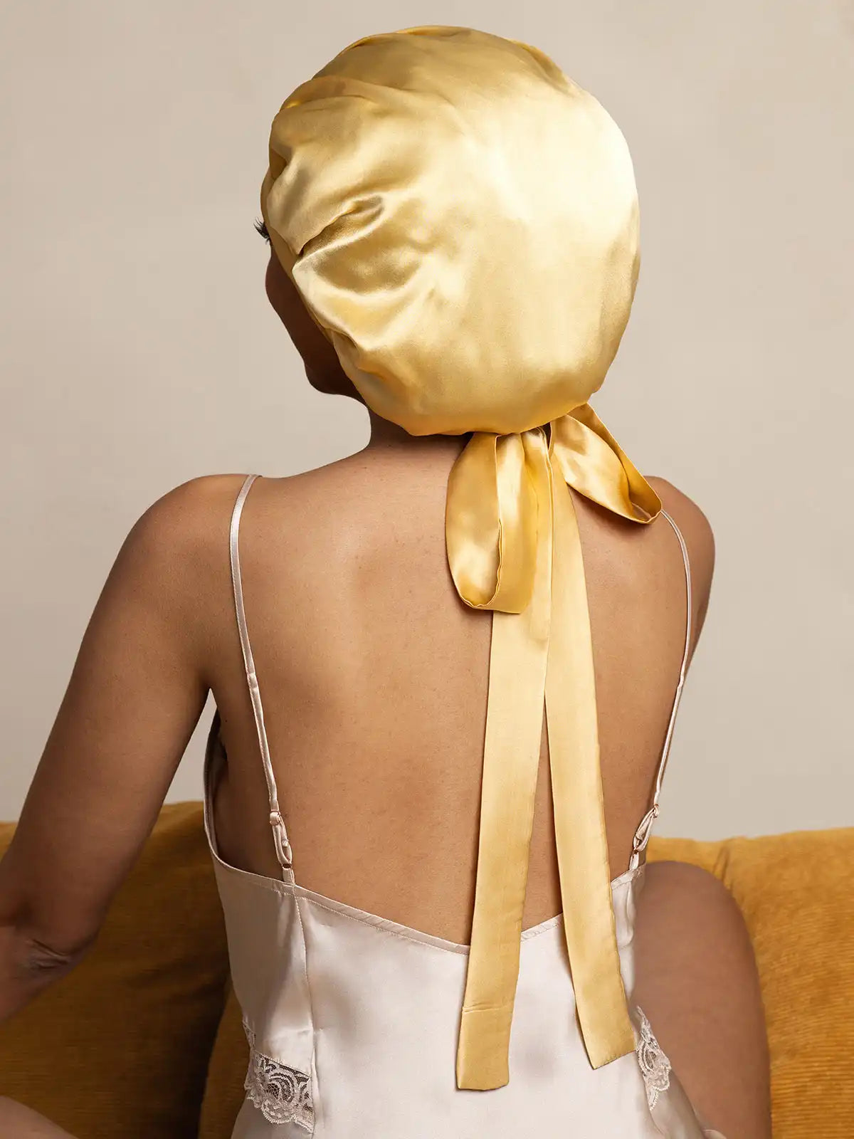100% Mulberry Silk Elegant Bonnet with Long Ribbons